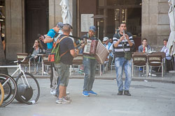 Plaça_Reial_Barcelona-001.jpg