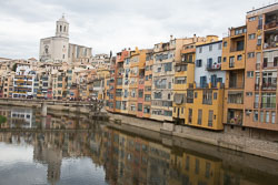 Painted_Houses_River_Onyar_Girona-002.jpg