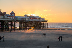 Blackpool,_Central_Pier-004.jpg