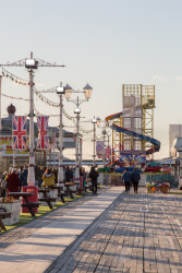 Blackpool,_North_Pier-003.jpg
