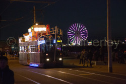Blackpool,_Tram,_Illuminations-003.jpg