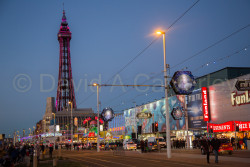 Blackpool_Tower,_Illuminations-003.jpg