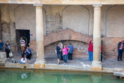 Roman_Baths,_Bath-004.jpg