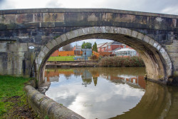 Leeds_And_Liverpool_Canal-9017.jpg