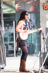 2018_Leeds_Waterfront_Festival-165.jpg