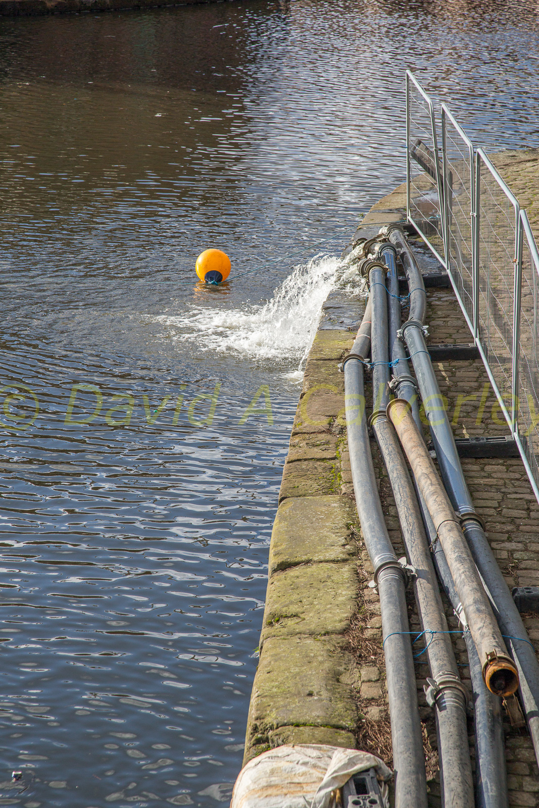 Rochdale_Canal,_Duke's_Lock-061.jpg