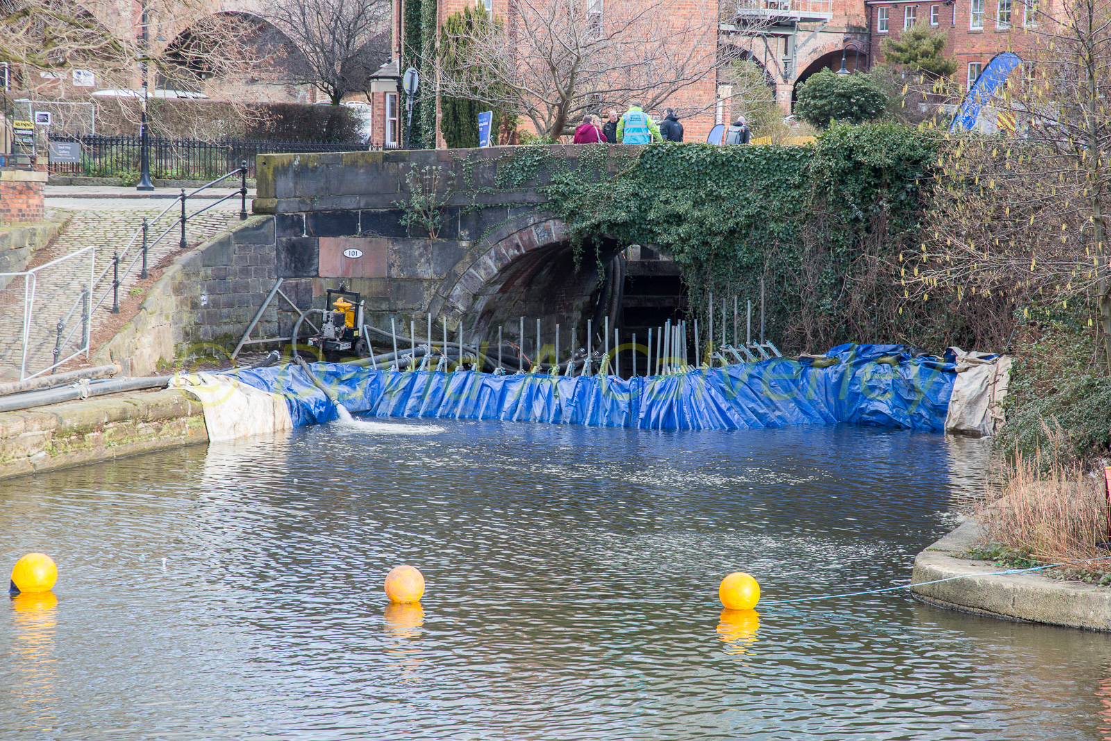 Rochdale_Canal,_Duke's_Lock-066.jpg
