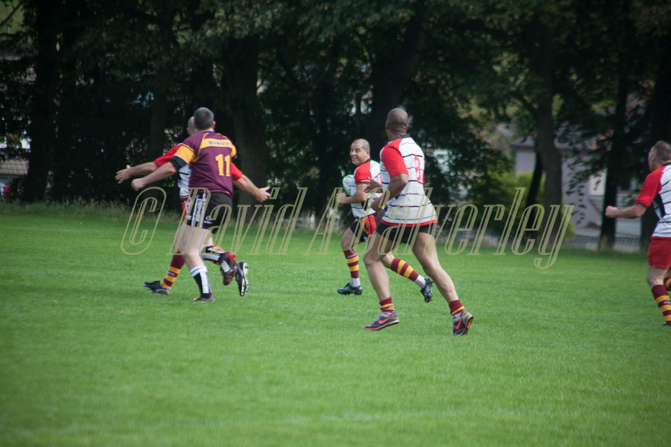 Fartown_Masters_v_Boothtown_Masters_-042.jpg