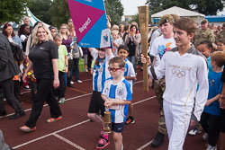 Paralympic_Flame,_2012,_Huddersfield_-039.jpg