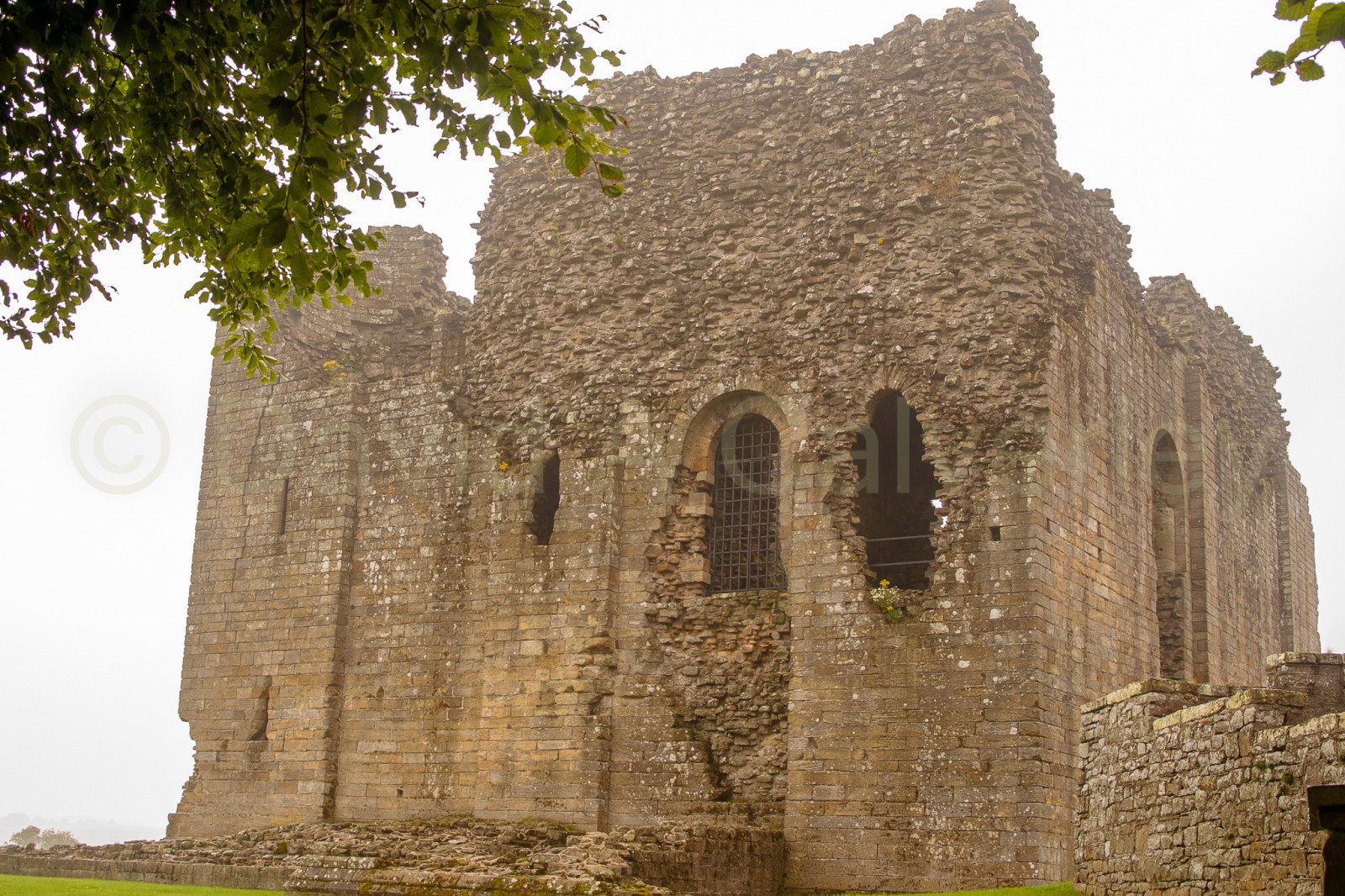 Bowes_Castle_-001.jpg