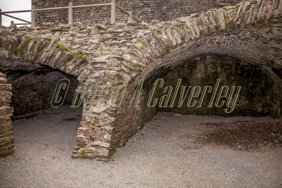 Kendal_Castle_-018.jpg