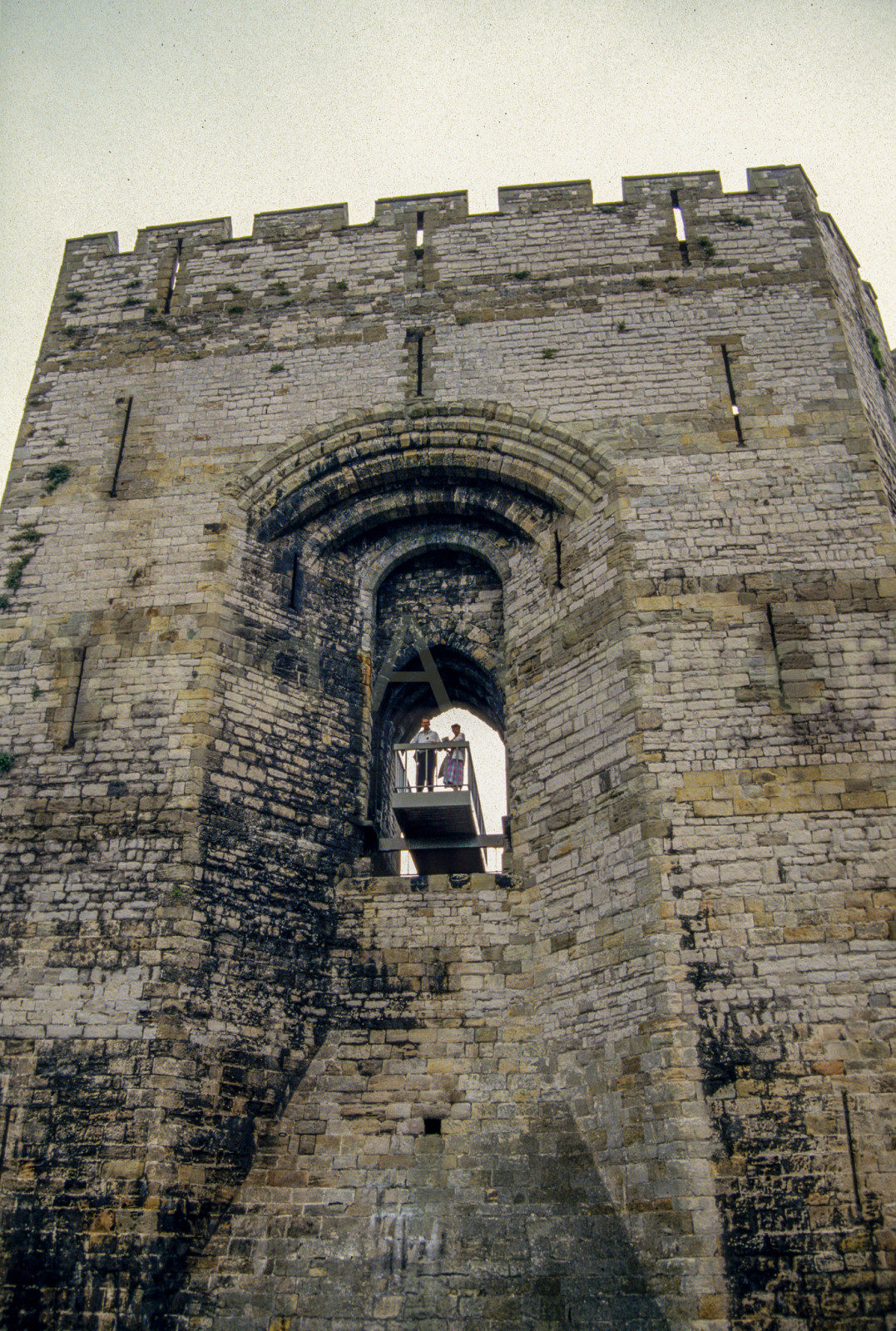 Caernarfon_Castle_-003.jpg