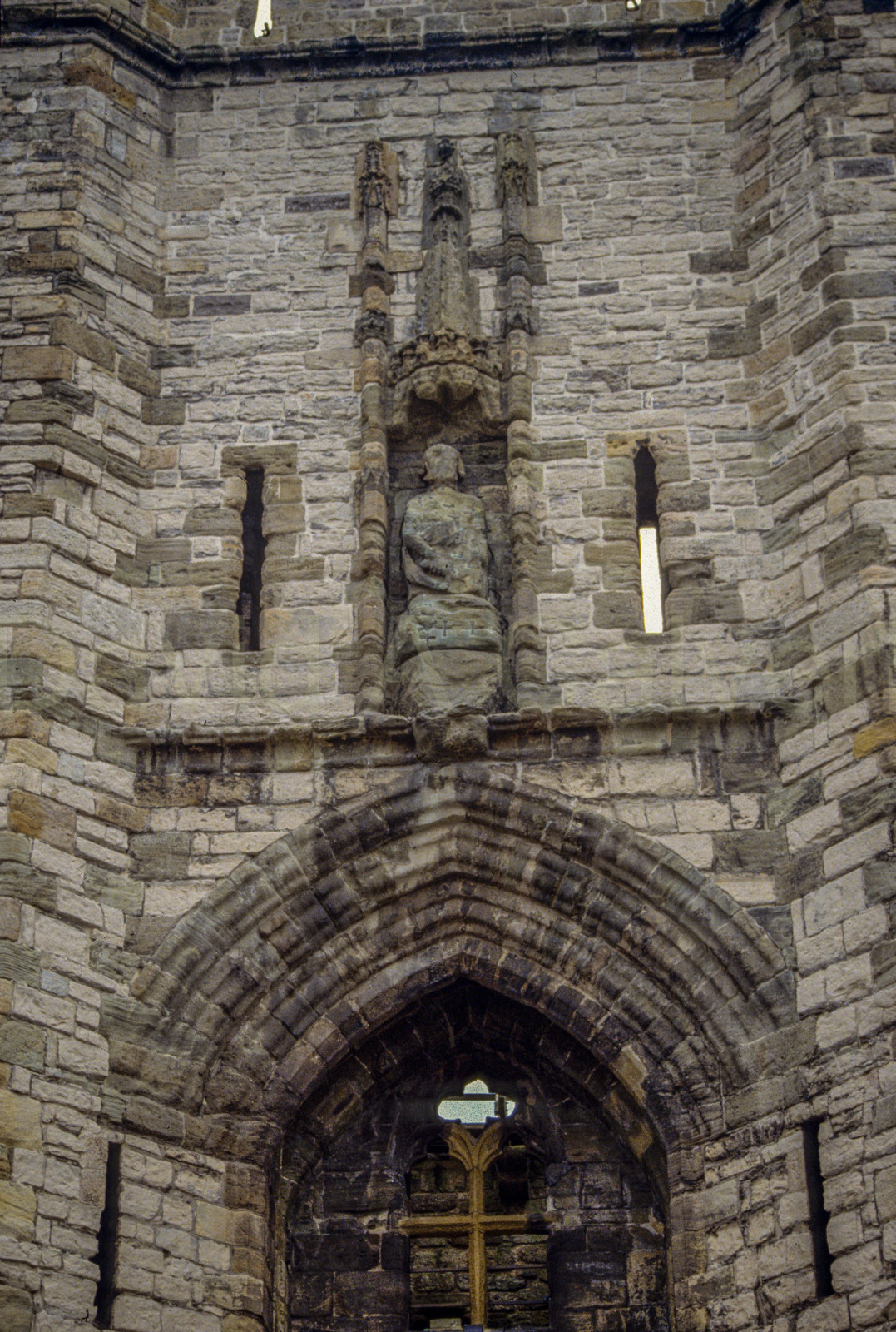Caernarfon_Castle_-014.jpg