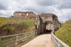 Castle_Rising_Castle_-003.jpg