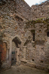 Castle_Rising_Castle_-037.jpg