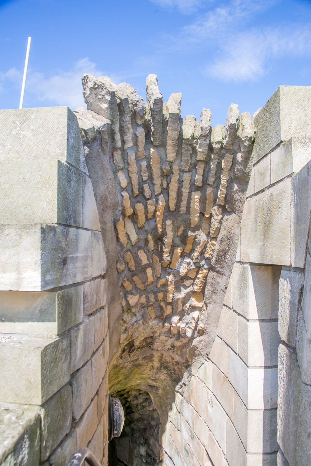 Conisborough_Castle-165.jpg