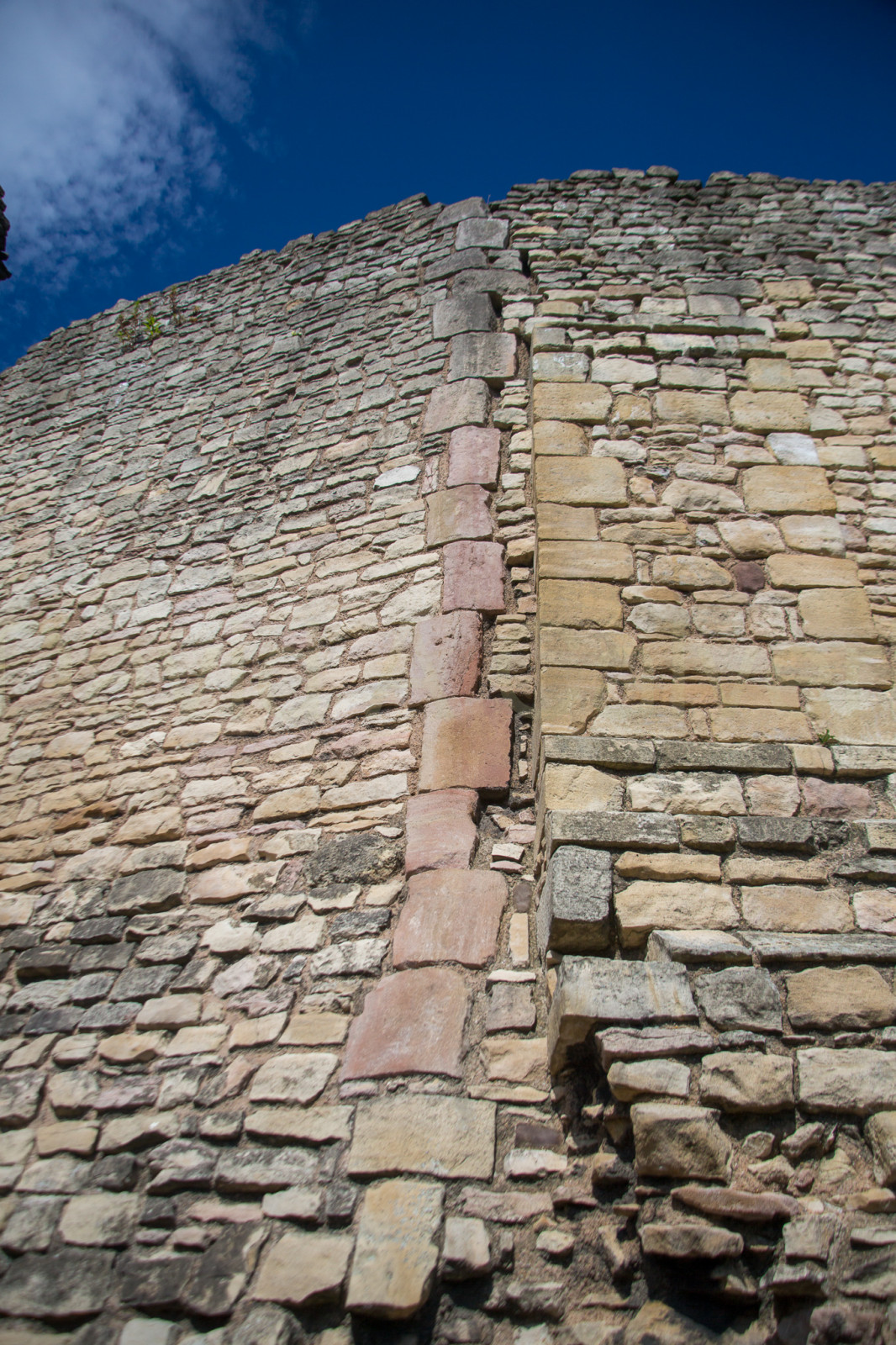 Conisborough_Castle-177.jpg