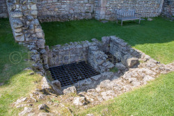 Conisborough_Castle-117.jpg