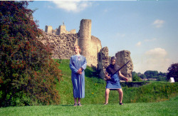 Conisborough_Castle_-001.jpg