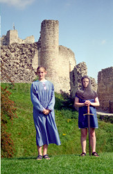Conisborough_Castle_-002.jpg