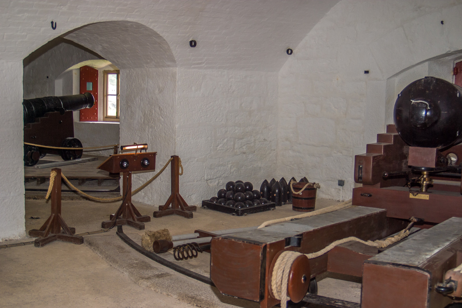 Dartmouth_Castle_-009.jpg