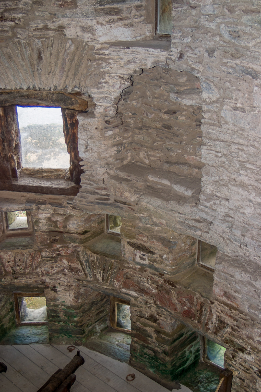 Dartmouth_Castle_-015.jpg