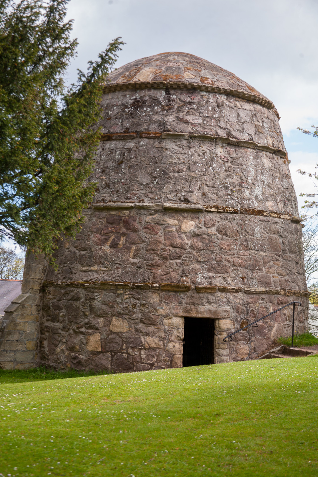 Dirleton_Castle_-003.jpg