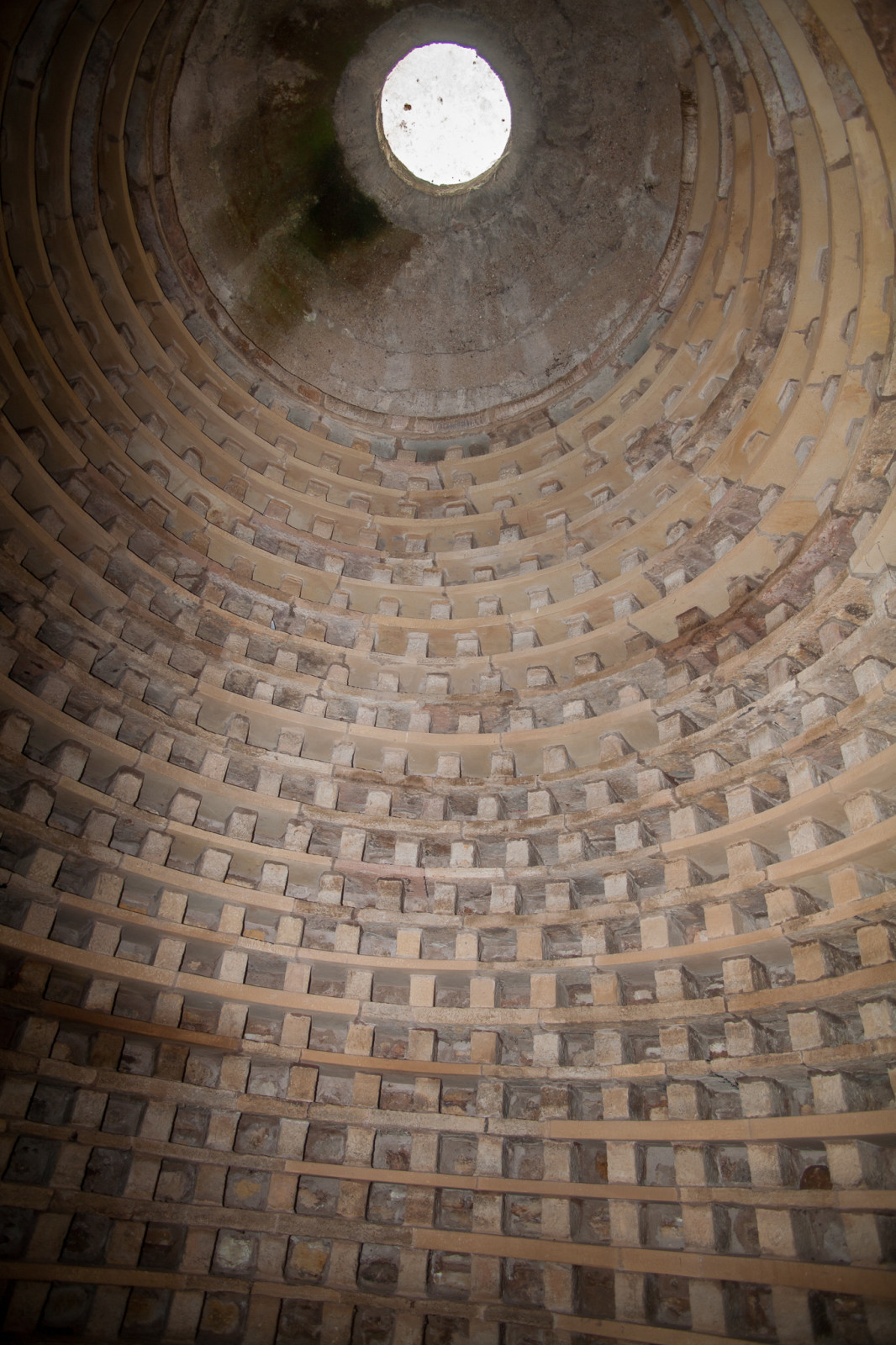 Dirleton_Castle_-005.jpg