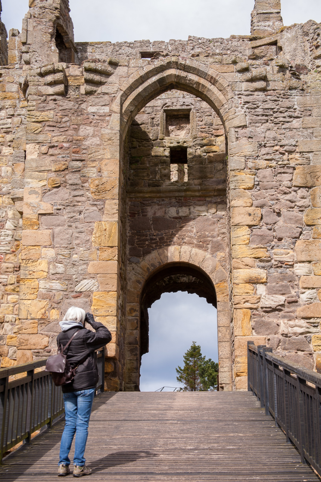 Dirleton_Castle_-016.jpg