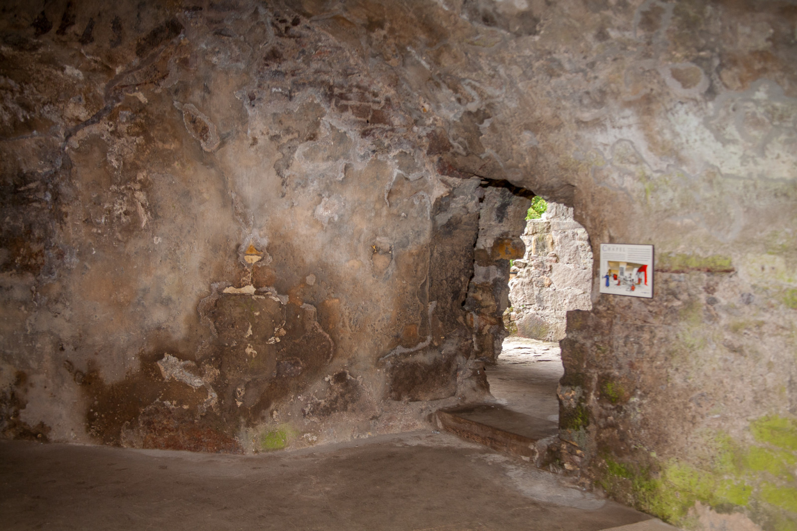 Dirleton_Castle_-031.jpg