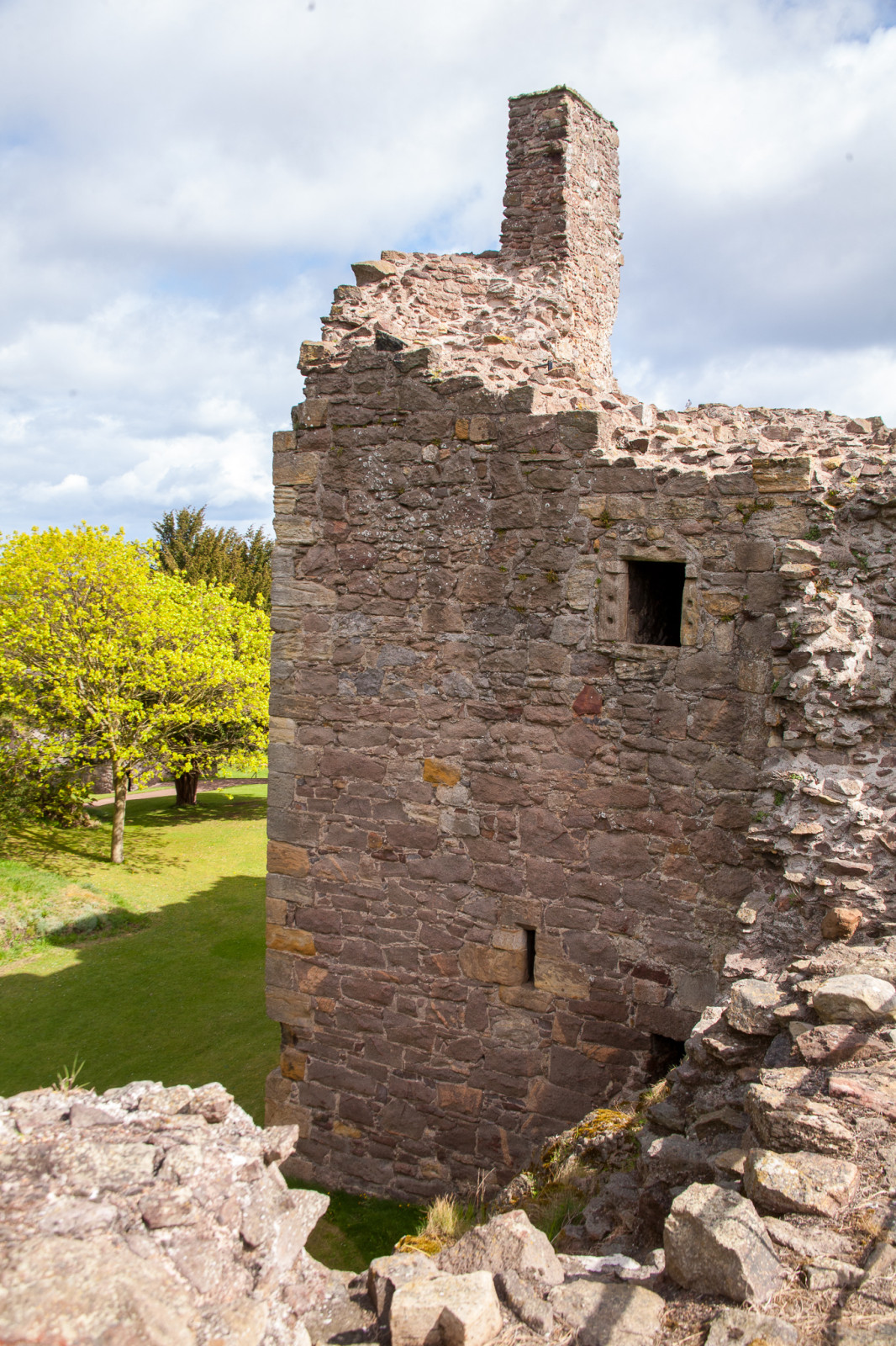 Dirleton_Castle_-043.jpg