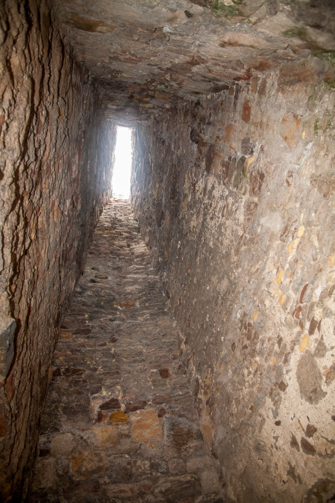 Dirleton_Castle_-063.jpg