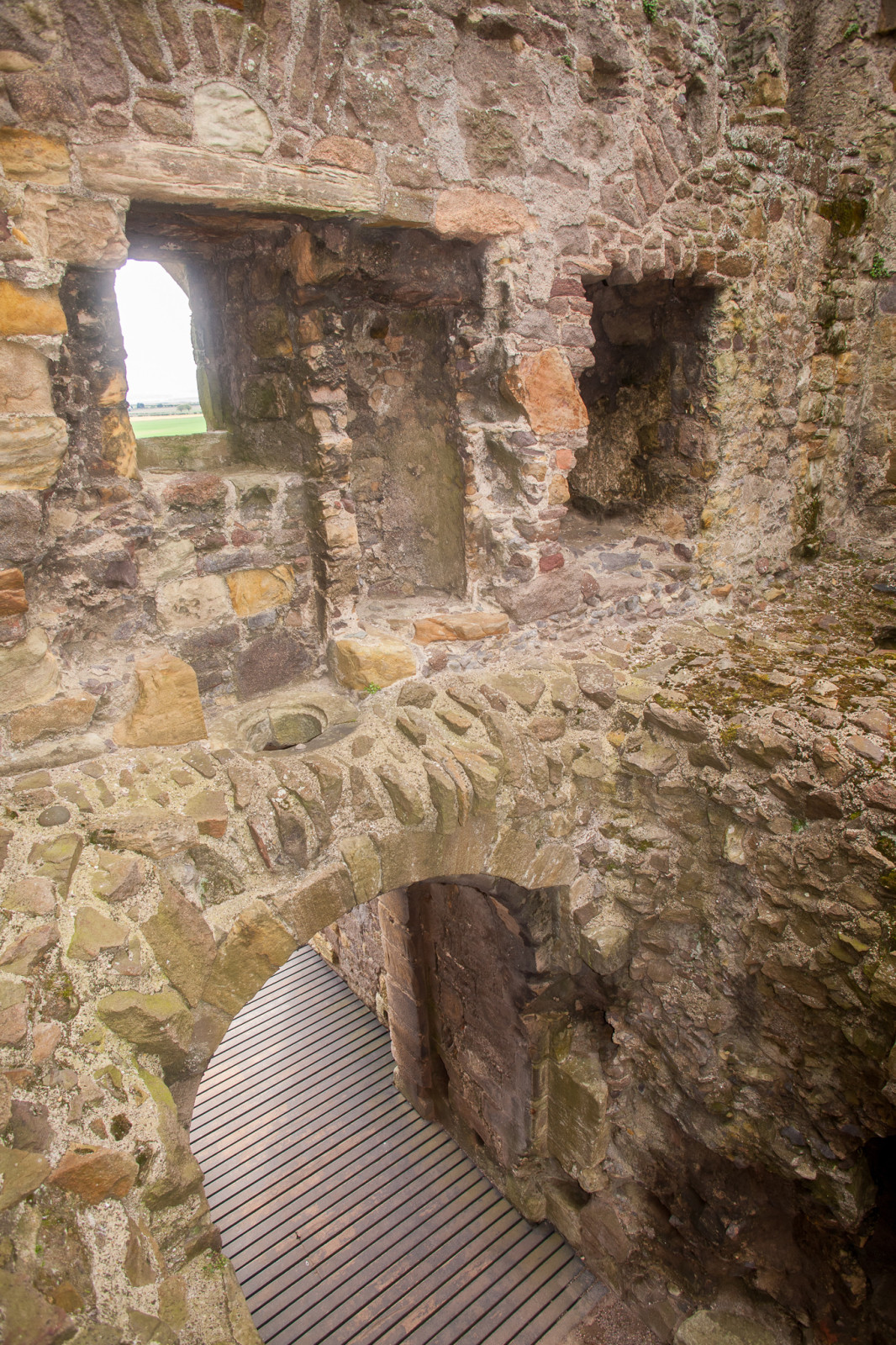 Dirleton_Castle_-069.jpg