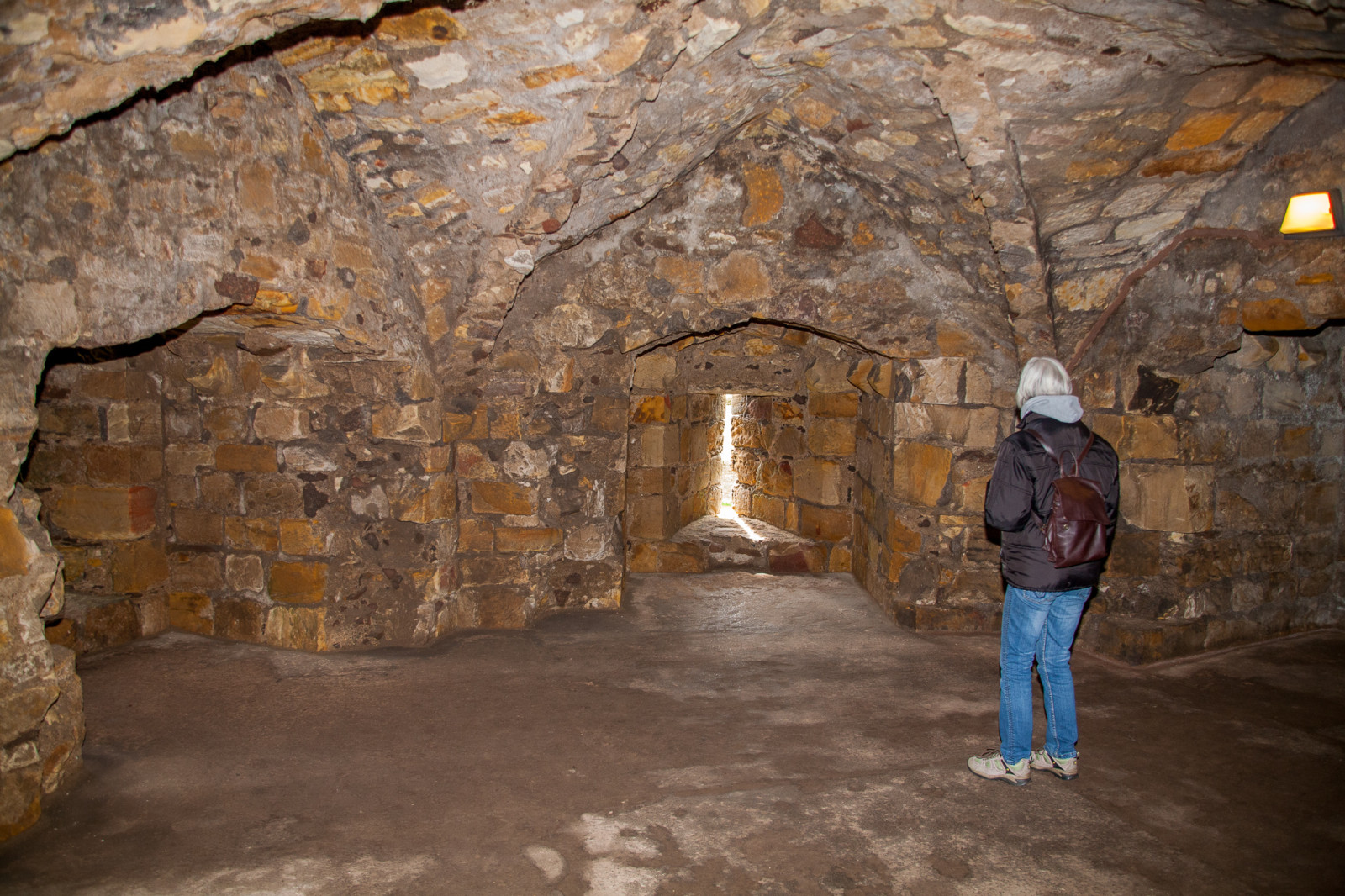 Dirleton_Castle_-074.jpg