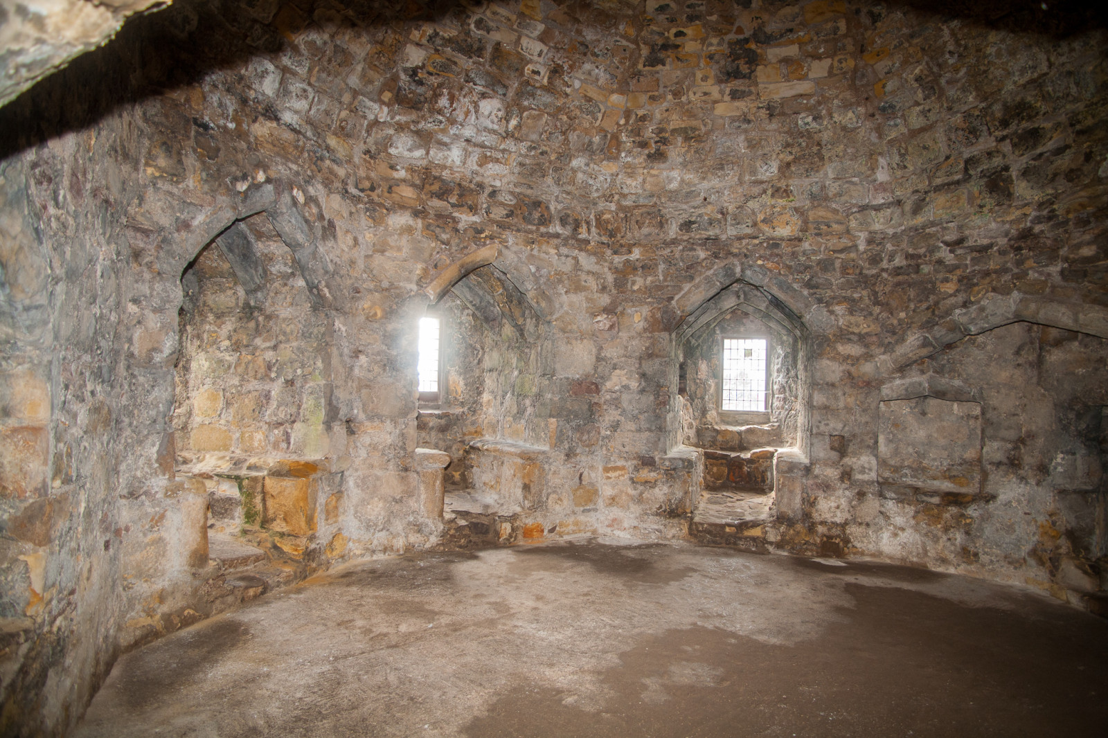Dirleton_Castle_-082.jpg