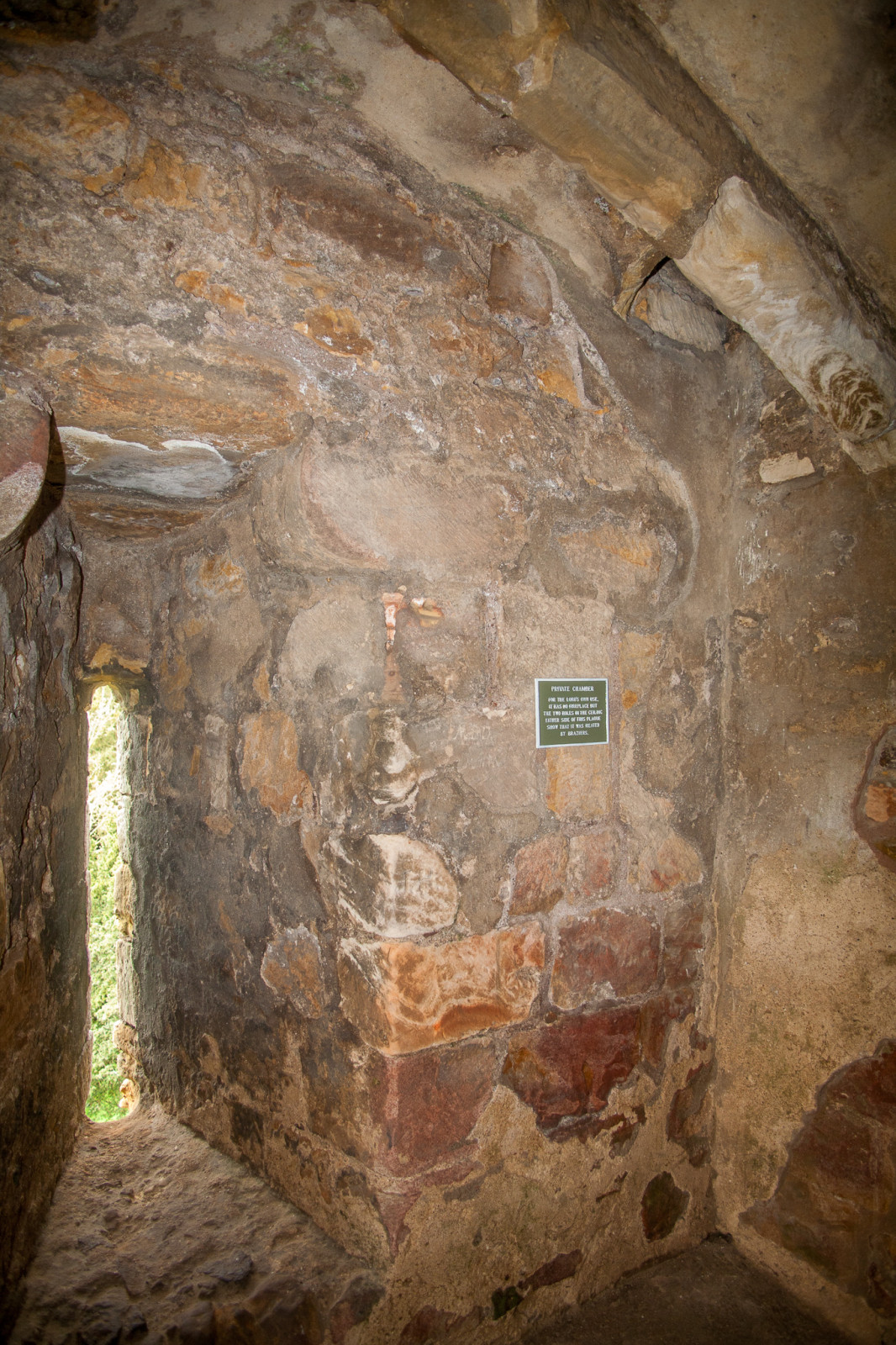 Dirleton_Castle_-085.jpg
