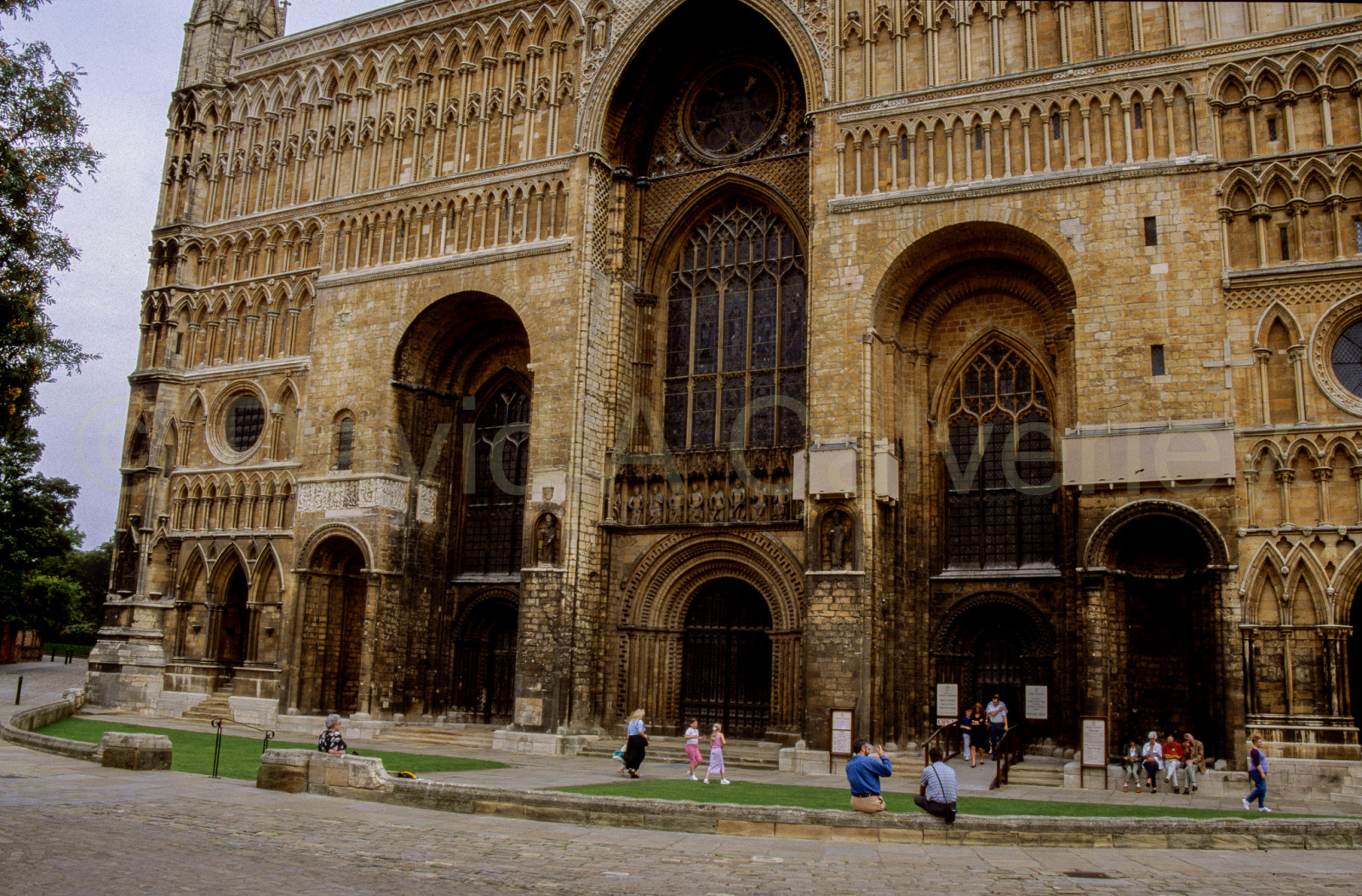 Lincoln_Cathedral_049.jpg