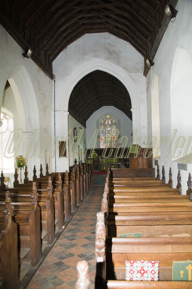 Burgh_Castle_Church_003.jpg