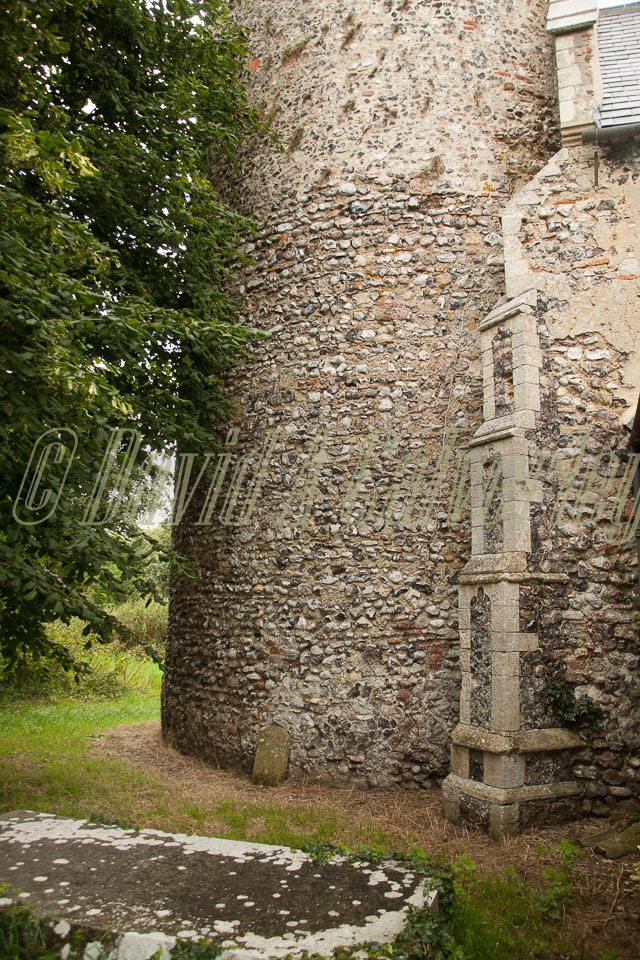 Burgh_Castle_Church_005.jpg