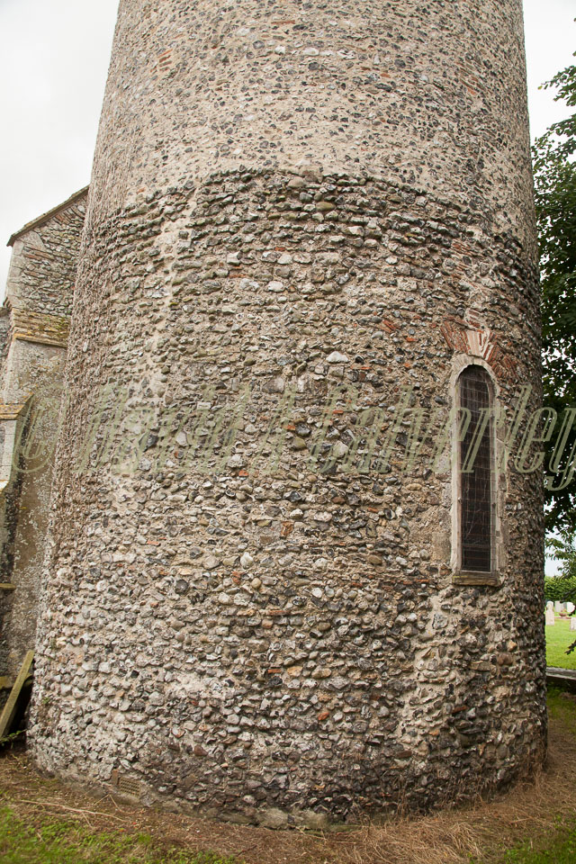 Burgh_Castle_Church_006.jpg