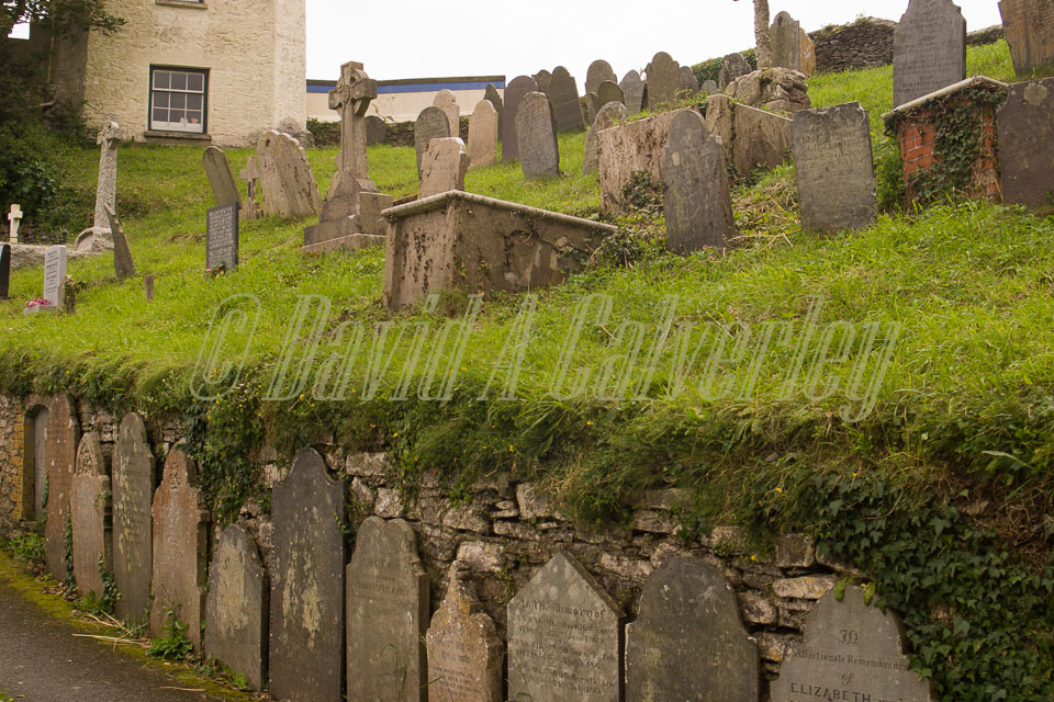 Dartmouth_Castle_Church_01.jpg
