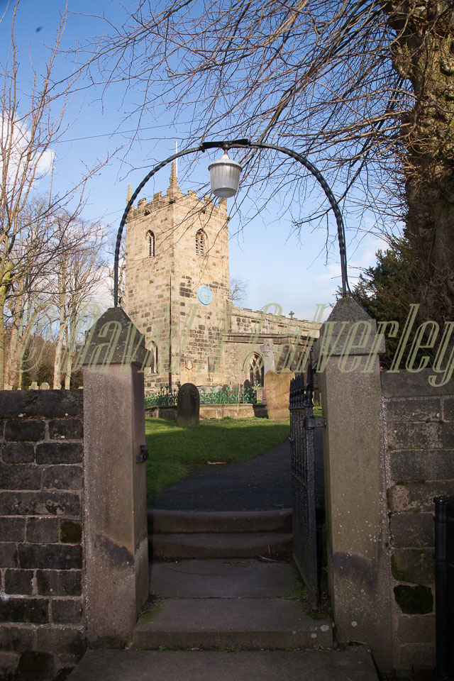 Eyam_Parish_Church_-001.jpg