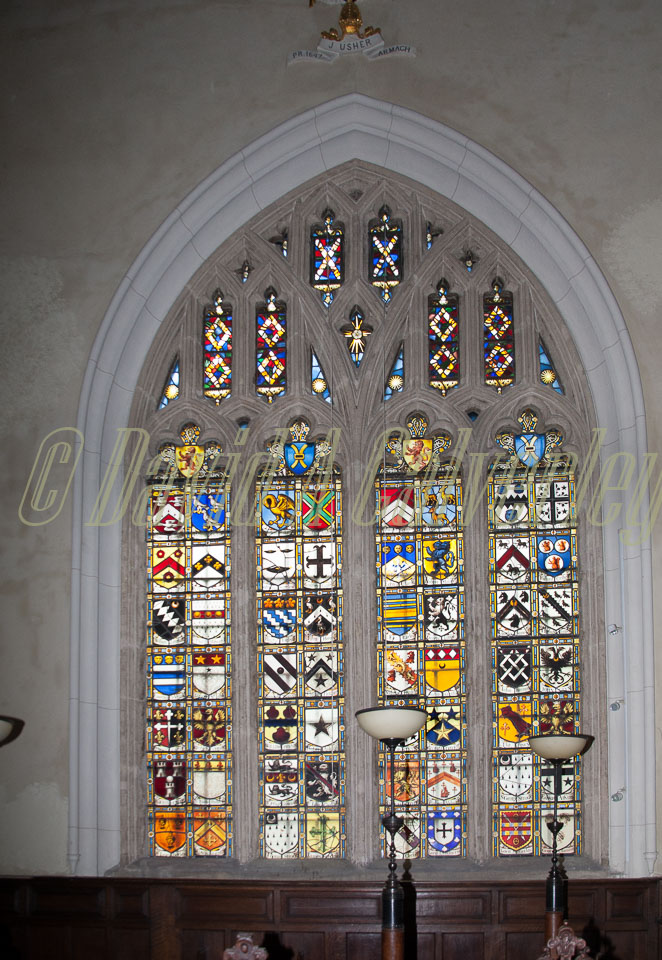 Lincoln's_Inn_Chapel_-005.jpg