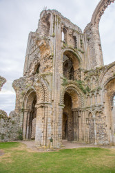 Castle_Acre_Priory-023.jpg