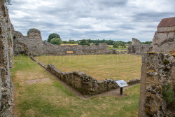 Castle_Acre_Priory-039.jpg