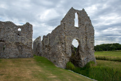 Castle_Acre_Priory-059.jpg