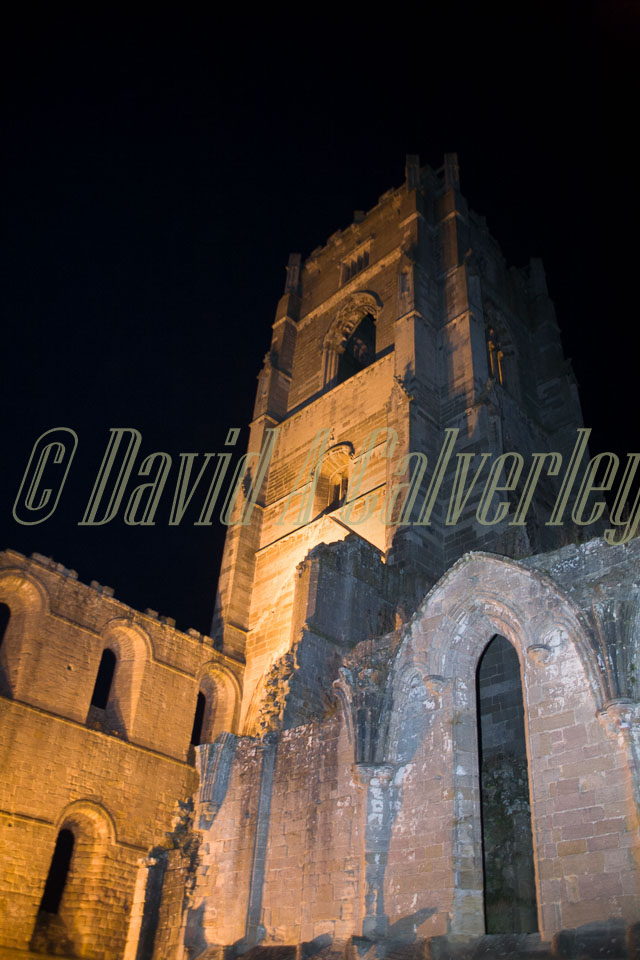 Fountain's_Abbey-044.jpg