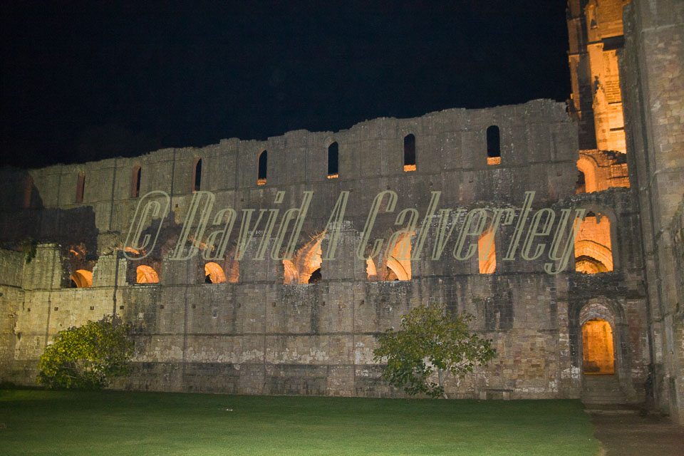 Fountain's_Abbey-067.jpg