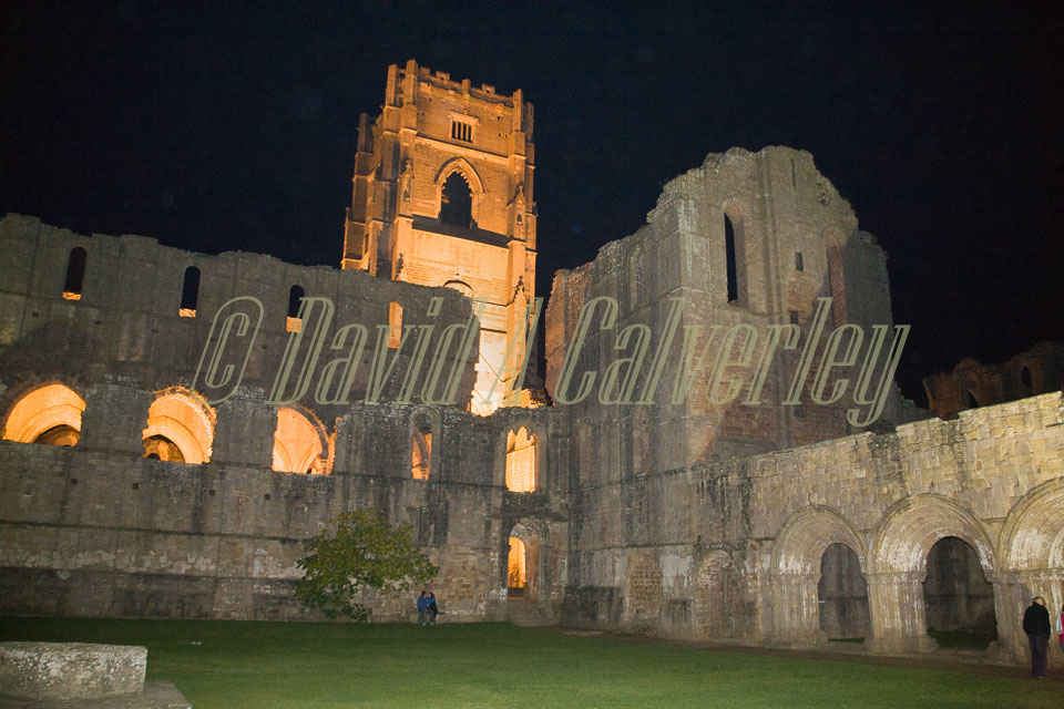 Fountain's_Abbey-072.jpg