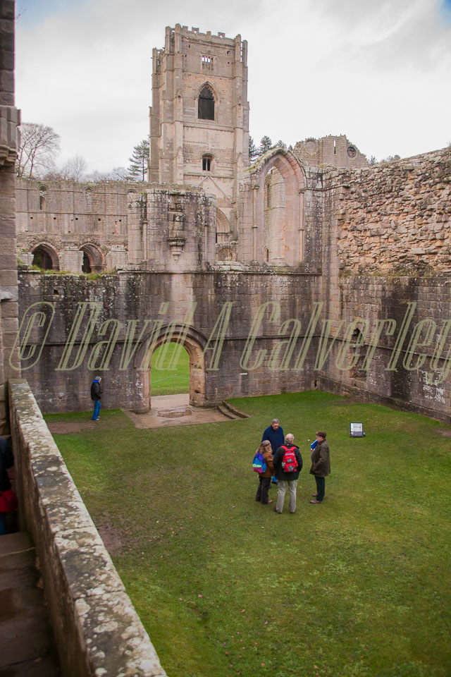 Fountain's_Abbey-146.jpg